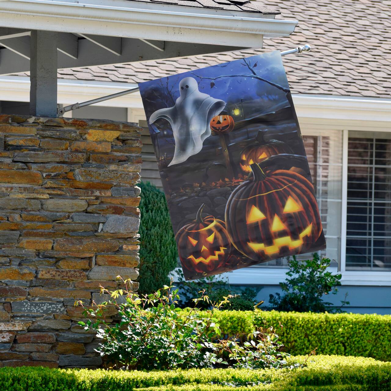 Pumpkins & Ghost Spooky Halloween Outdoor Garden Flag, 28" x 40"